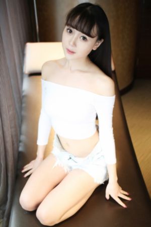 《你可以碰我一分钟……》动漫